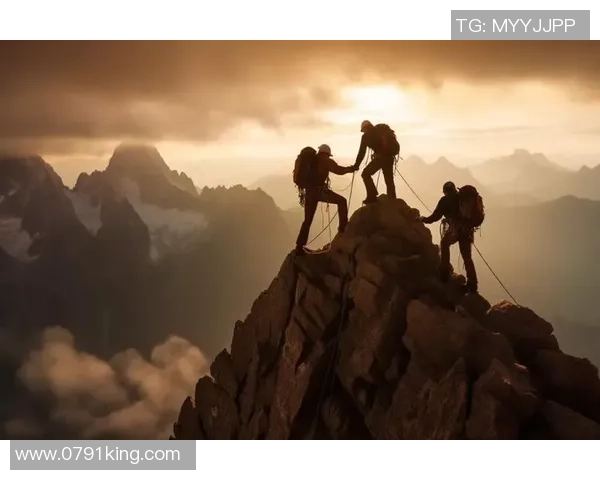 广州攀岩队团队协作引发热议争议背后的训练与心理因素分析 广州攀岩队团队协作引发热议争议背后的训练与心理因素分析